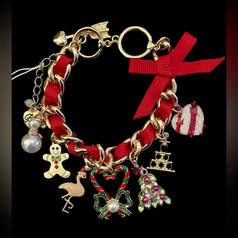 New Betsey Johnson Gold Tone Christmas Charm Rhinestone / crystal Bracelet - Picture 5 of 16